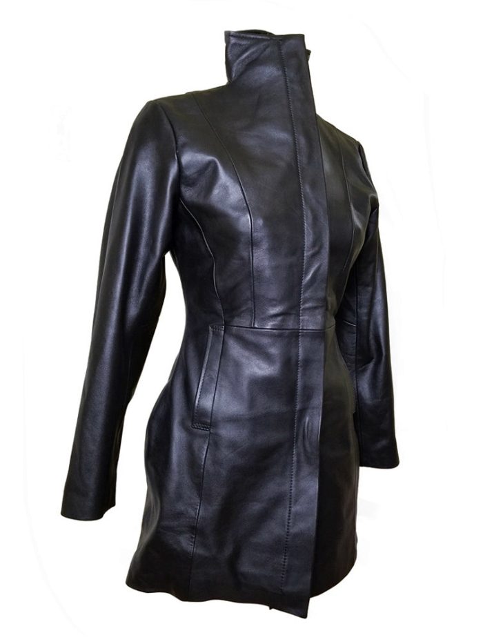 Nelly’s women’s long coat with wind flaps - Image 4