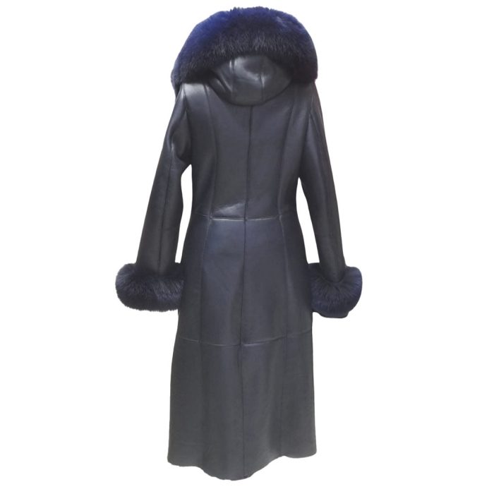 Seren’s Navy Blue Shearling coat with fox fur - Image 2